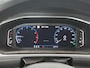 Volkswagen T-Roc 1.0 TSI Life / PARKEER SENSOREN/ CRUISE/ DIGITAL DASH/ NAVI/ AIRCO