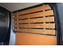 Volkswagen Transporter 2.0 TDI L2H1 DC Highline 110PK / 75kW, NL auto, nieuw door ons geleverd en onderhouden, adaptieve cruise control (ACC), verwarmbare voorruit, LED koplampen, dubbele cabine met 5 zitplaatsen, navigatie, airco, DAB+, parkeersensoren voor en achter (PDC), elektrisch verstel-, verwarm- en inklapbare buitenspiegels, glas look, achterdeuren met ruiten, lat om lat laadvloer, trekhaak, 17" LMV, licht en zichtpakket, grootlichtassistent (Light Assist) etc.etc.