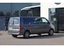 Volkswagen Transporter 2.0 TDI L2H1 DC Highline 110PK / 75kW, NL auto, nieuw door ons geleverd en onderhouden, adaptieve cruise control (ACC), verwarmbare voorruit, LED koplampen, dubbele cabine met 5 zitplaatsen, navigatie, airco, DAB+, parkeersensoren voor en achter (PDC), elektrisch verstel-, verwarm- en inklapbare buitenspiegels, glas look, achterdeuren met ruiten, lat om lat laadvloer, trekhaak, 17" LMV, licht en zichtpakket, grootlichtassistent (Light Assist) etc.etc.