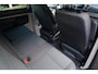 Volkswagen Transporter 2.0 TDI L2H1 DC Highline 110PK / 75kW, NL auto, nieuw door ons geleverd en onderhouden, adaptieve cruise control (ACC), verwarmbare voorruit, LED koplampen, dubbele cabine met 5 zitplaatsen, navigatie, airco, DAB+, parkeersensoren voor en achter (PDC), elektrisch verstel-, verwarm- en inklapbare buitenspiegels, glas look, achterdeuren met ruiten, lat om lat laadvloer, trekhaak, 17" LMV, licht en zichtpakket, grootlichtassistent (Light Assist) etc.etc.