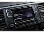 Volkswagen Transporter 2.0 TDI L2H1 DC Highline 110PK / 75kW, NL auto, nieuw door ons geleverd en onderhouden, adaptieve cruise control (ACC), verwarmbare voorruit, LED koplampen, dubbele cabine met 5 zitplaatsen, navigatie, airco, DAB+, parkeersensoren voor en achter (PDC), elektrisch verstel-, verwarm- en inklapbare buitenspiegels, glas look, achterdeuren met ruiten, lat om lat laadvloer, trekhaak, 17" LMV, licht en zichtpakket, grootlichtassistent (Light Assist) etc.etc.