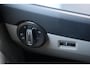 Volkswagen Transporter 2.0 TDI L2H1 DC Highline 110PK / 75kW, NL auto, nieuw door ons geleverd en onderhouden, adaptieve cruise control (ACC), verwarmbare voorruit, LED koplampen, dubbele cabine met 5 zitplaatsen, navigatie, airco, DAB+, parkeersensoren voor en achter (PDC), elektrisch verstel-, verwarm- en inklapbare buitenspiegels, glas look, achterdeuren met ruiten, lat om lat laadvloer, trekhaak, 17" LMV, licht en zichtpakket, grootlichtassistent (Light Assist) etc.etc.