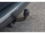Volkswagen Transporter 2.0 TDI L2H1 DC Highline 110PK / 75kW, NL auto, nieuw door ons geleverd en onderhouden, adaptieve cruise control (ACC), verwarmbare voorruit, LED koplampen, dubbele cabine met 5 zitplaatsen, navigatie, airco, DAB+, parkeersensoren voor en achter (PDC), elektrisch verstel-, verwarm- en inklapbare buitenspiegels, glas look, achterdeuren met ruiten, lat om lat laadvloer, trekhaak, 17" LMV, licht en zichtpakket, grootlichtassistent (Light Assist) etc.etc.