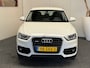 Audi Q3 2.0 TFSI QUATTRO PRO LINE NAVIGATIE CRUISE CONTROL CLIMATE CONTROL BLUETOOTH TELEFOON MEDIA VOORBEREIDING 17 "LICHTMETALEN VELGEN PDC AFN. TREKHAAK ZEER MOOI !!