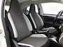 Toyota Aygo 1.0 VVT-i x-play | Navigatie | Airco | Achteruitrijcamera | Elektrische ramen voor | Elektrisch verstelbare buitenspiegels |