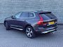 Volvo XC60 2.0 T8 Plug-in Hybrid AWD Plus Bright | Long Range | Trekhaak | Panoramadak | Harman Kardon Audio | 360 Graden Camera | Keyless Entry | Elektrische Achterklep | Elektrisch Verstelbare Voorstoelen | Alarm | Cruise Control Adaptief | BLIS | Google Navigatie | Apple Carplay | Android Auto