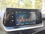 Peugeot e-208 EV Active Pack 50 kWh | Cruise control | Navigatiesysteem | Keyless start | DAB | LM Velgen | 100% Elektrisch