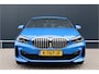 BMW 1-Serie 118i M-Sport Executive Edition Misano Blau | 1e eig. | Stoelverwarming | Keyless Entry | Live Cockpit Professional | Stuurverwarming