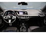 BMW 1-Serie 118i M-Sport Executive Edition Misano Blau | 1e eig. | Stoelverwarming | Keyless Entry | Live Cockpit Professional | Stuurverwarming