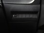 Peugeot 208 1.2 Hybrid 110 e-DCS6 Sport Style Automaat (APPLE CARPLAY, GROOT NAVI, PARKEERSENSOREN, SPORTSTOELEN, CRUISE, LANE ASSIST, NIEUWSTAAT)