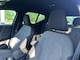 Volvo XC40 2.0 B4 Plus Dark Mild hybrid, Automaat, Trekhaak semi elektrisch, Stoelverwarming, Stuurverwarming, Parkeercamera. 19 inch wielen met all-season banden