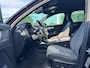 Volvo XC40 2.0 B4 Plus Dark Mild hybrid, Automaat, Trekhaak semi elektrisch, Stoelverwarming, Stuurverwarming, Parkeercamera. 19 inch wielen met all-season banden