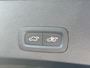 Volvo XC40 2.0 B4 Plus Dark Mild hybrid, Automaat, Trekhaak semi elektrisch, Stoelverwarming, Stuurverwarming, Parkeercamera. 19 inch wielen met all-season banden