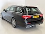 Mercedes-Benz E-klasse Estate 220 d AMG / NL-auto / BTW / Trekhaak / 19'' INCH