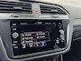 Volkswagen Tiguan 1.4 TSI e-Hybrid R-line 245pk Trekhaak Camera Carplay Stuur, Stoelverwarming