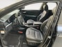 Kia Niro EV e-Niro ExecutiveLine 64 kWh | Warmtepomp | Trekhaak Afneembaar + 13-Polige Stekker | Elektrisch verstelbare Voorstoelen | Bestuurdersstoel + Geheugen | Elektrisch Bedienbaar Schuif / Kanteldak | Stoelverwarming + Stoelkoeling | Stuurverwarming | JBL Geluidsinstallatie | Parkeersensoren Voor + Achter | Licht + Regensensor | Cruise Control Adaptief | Dodehoekdetectie