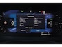 Volvo XC60 T6 Recharge AWD Plus Dark - Panorama/schuifdak - IntelliSafe Assist & Surround - 360º Camera - Harman Kardon audio - Verwarmde voorstoelen, stuur & achterbank - Parkeersensoren voor & achter - Elektr. bedienb. voorstoelen met geheugen - Head up display - Draadloze tel. lader - Inklapbare trekhaak - 19'' LMV