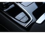 Volvo V60 T8 Plug-in hybrid AWD Ultra Dark | Panoramadak | Trekhaak | 360 graden camera | Head-up display | Verwarmbare voorstoelen, achterbank en stuurwiel | Premium audio by Harman Kardon