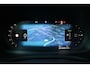 Volvo V60 T8 Plug-in hybrid AWD Ultra Dark | Panoramadak | Trekhaak | 360 graden camera | Head-up display | Verwarmbare voorstoelen, achterbank en stuurwiel | Premium audio by Harman Kardon