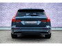 Volvo V60 2.0 T6 Plug-in hybrid AWD Ultra Dark | Schuif-/kanteldak | Head Up Display | Donker Glas | Sportstoelen | Power Seats | Harman Kardon |