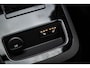 Volvo V60 2.0 T6 Plug-in hybrid AWD Ultra Dark | Schuif-/kanteldak | Head Up Display | Donker Glas | Sportstoelen | Power Seats | Harman Kardon |