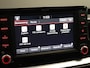 Kia Stonic 1.0 T-GDi DynamicPlusLine - ORIGINEEL NEDERLANDSE AUTO - TREKHAAK 1.000KG GEREMD TREKGEWICHT - ACHTERUITRIJ CAMERA - APPLE CARPLAY/ANDROID AUTO - KEYLESS ENTRY & START - PARKEERSENSOREN ACHTER - CLIMATE CONTROL