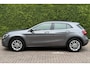 Mercedes-Benz GLA 180 | Business Solution + Ltd | Pano | Stoelverwarming | Camera | Keyless