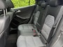Mercedes-Benz GLA 180 | Business Solution + Ltd | Pano | Stoelverwarming | Camera | Keyless
