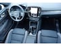 Volvo XC40 Single Motor Extended Range Ultimate 82 kWh | Trekhaak | Panoramadak | Verwarmbare voorstoelen, voorruit en stuurwiel | Adaptieve cruise control | Premium audio by Harman Kardon | Apple carplay/Android auto