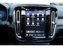 Volvo XC40 Single Motor Extended Range Ultimate 82 kWh | Trekhaak | Panoramadak | Verwarmbare voorstoelen, voorruit en stuurwiel | Adaptieve cruise control | Premium audio by Harman Kardon | Apple carplay/Android auto