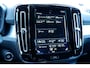 Volvo XC40 2.0 T4 Momentum | Trekhaak | Verwarmbare voorstoelen, voorruit en  stuurwiel | Adaptieve cruise control | Premium audio by Harman Kardon | Apple carplay/Android auto