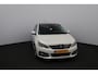 Peugeot 308 1.2 PureTech Allure /D-Riem Verv 89.000KM! /Apple + Android /DAB+! /Lane Assist /Pano-Dak! /Navi /Climat /Cruise /Elek. pakket /Bluetooth /Regensensor /LED Dagrijverl. /16"LMV /Extra getint glas /Mistlampen /PDC