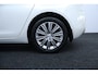 Peugeot 308 1.2 PureTech Allure /D-Riem Verv 89.000KM! /Apple + Android /DAB+! /Lane Assist /Pano-Dak! /Navi /Climat /Cruise /Elek. pakket /Bluetooth /Regensensor /LED Dagrijverl. /16"LMV /Extra getint glas /Mistlampen /PDC