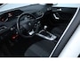 Peugeot 308 1.2 PureTech Allure /D-Riem Verv 89.000KM! /Apple + Android /DAB+! /Lane Assist /Pano-Dak! /Navi /Climat /Cruise /Elek. pakket /Bluetooth /Regensensor /LED Dagrijverl. /16"LMV /Extra getint glas /Mistlampen /PDC