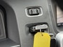 Volvo S60 BWJ 2011 2.0T 203 PK Intro Edition AUTOMAAT | ADAPTIVE CRUISE | BLIS | VOL LEDER | STOELVERW. | TREKHAAK | NAVI | BLUETOOTH | PDC | ALL SEASON BANDEN | NETTE AUTO