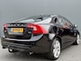 Volvo S60 BWJ 2011 2.0T 203 PK Intro Edition AUTOMAAT | ADAPTIVE CRUISE | BLIS | VOL LEDER | STOELVERW. | TREKHAAK | NAVI | BLUETOOTH | PDC | ALL SEASON BANDEN | NETTE AUTO