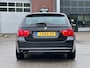 BMW 3-Serie Touring 318i Luxury Line Cruise*Xenon*Clima*LM*Stoelverwarming*Parkeersensoren*Dealer onderhouden*
