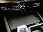 Volvo XC60 2.0 T6 Plug-in hybrid AWD Plus Dark 335PK Aut. Luchtvering, Panoramadak, Trekhaak, 21" LM Velgen, Alarm, Head-Up Display, 360gr. Camera, Stoel-Stuurverwarming, Memorystoel, Elektr. Achterklep