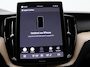 Volvo XC60 2.0 T6 Plug-in hybrid AWD Plus Dark 335PK Aut. Luchtvering, Panoramadak, Trekhaak, 21" LM Velgen, Alarm, Head-Up Display, 360gr. Camera, Stoel-Stuurverwarming, Memorystoel, Elektr. Achterklep