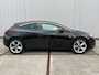Opel Astra GTC 1.6 Turbo 200 pk Sport | NAP | clima | navi | sensoren | sportstoelen | 19"velgen | lederen bekld.