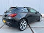 Opel Astra GTC 1.6 Turbo 200 pk Sport | NAP | clima | navi | sensoren | sportstoelen | 19"velgen | lederen bekld.