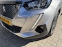 Peugeot 2008 1.2 Turbo 130PK Allure Pack | Automaat | Trekhaak 1200 KG | Navigatie | 3D Virtual Cockpit | LED Verlichting | Half Lederen Bekleding | Keyless Start | Climate Control | Cruise Control | 17 Inch Lichtmetalen Velgen |