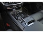Volvo S60 T6 AWD Twin Engine R-Design - Panoramisch schuif-/kanteldak - Head-up display - IntelliSafe Assist & Surround - 360º camera - Harman Kardon - Elektr. verstelbare bestuurdersstoel met geheugen - Full LED verlichting meedraaiende koplampen - Schakelflippers - Verwarmbare voorstoelen, achterbank en stuurwiel - Inklapbare trekhaak - Getinte ruiten v.a. de B-stijl - 19 inch LMV