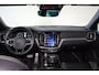 Volvo S60 T6 AWD Twin Engine R-Design - Panoramisch schuif-/kanteldak - Head-up display - IntelliSafe Assist & Surround - 360º camera - Harman Kardon - Elektr. verstelbare bestuurdersstoel met geheugen - Full LED verlichting meedraaiende koplampen - Schakelflippers - Verwarmbare voorstoelen, achterbank en stuurwiel - Inklapbare trekhaak - Getinte ruiten v.a. de B-stijl - 19 inch LMV