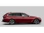 BMW 5-Serie Touring 530e Luxury Line - Trekhaak - Panoramadak - Head up - Comfort Access - Getinte Ruiten - Parking/Driving Assistant - Hifi - Elektrisch verwarmde voorstoelen - Sportstoelen - M Sportstuurwiel -