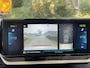 Peugeot e-2008 SUV Allure Pack 50 kWh | Trekhaak | Stoelverwarming | Navigatie | Achteruitrijcamera | Apple Carplay/Android auto | Adaptieve Cruise Control