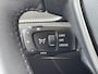 Peugeot e-2008 SUV Allure Pack 50 kWh | Trekhaak | Stoelverwarming | Navigatie | Achteruitrijcamera | Apple Carplay/Android auto | Adaptieve Cruise Control