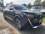 Peugeot e-2008 SUV Allure Pack 50 kWh | Trekhaak | Stoelverwarming | Navigatie | Achteruitrijcamera | Apple Carplay/Android auto | Adaptieve Cruise Control