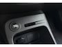 Renault Captur 0.9 TCe Life | Climate control | Cruise control | Verwarmbare voorstoelen | Achteruitrijcamera | Getinte ramen