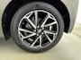 Toyota Yaris 1.5 Hybrid Dynamic Dodehoek detectie | Parkeersensoren voor/achter | Stoelverwarming | Apple Carplay / Android Auto